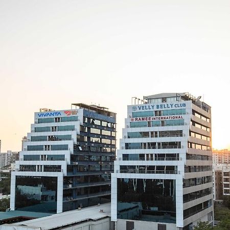 Ramee International Surat Hotel ภายนอก รูปภาพ