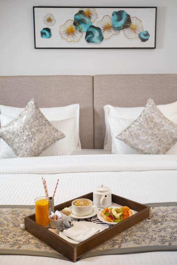 Ramee International Surat Hotel ภายนอก รูปภาพ