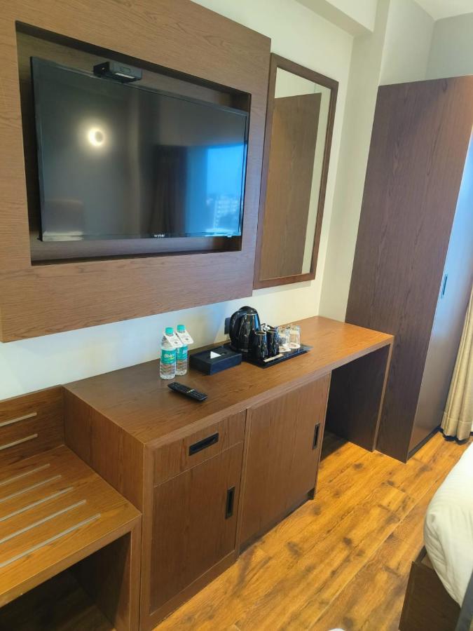 Ramee International Surat Hotel ภายนอก รูปภาพ