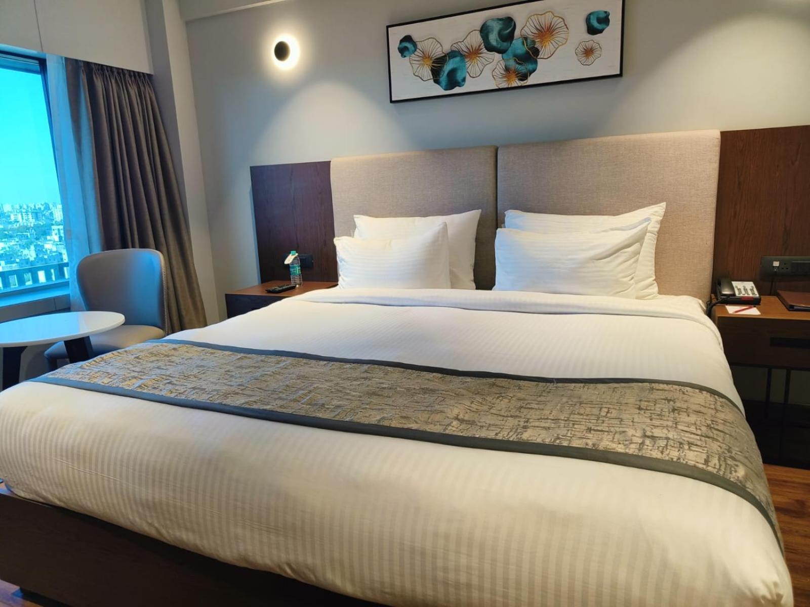 Ramee International Surat Hotel ภายนอก รูปภาพ